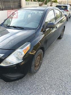 نيسان فيرسا